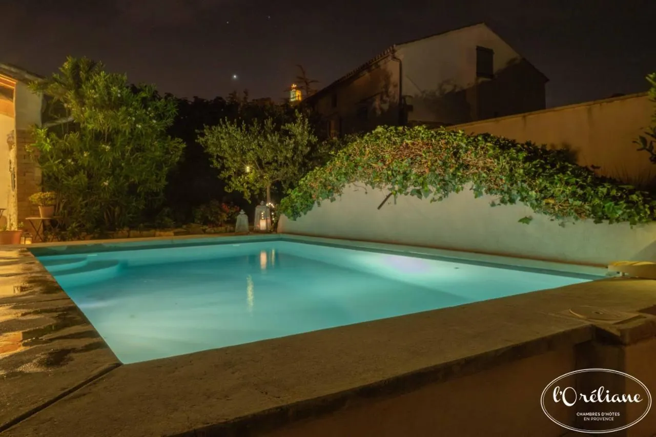 Bed & Breakfast Chambres D'Hotes L'Oreliane En Provence Only Adult