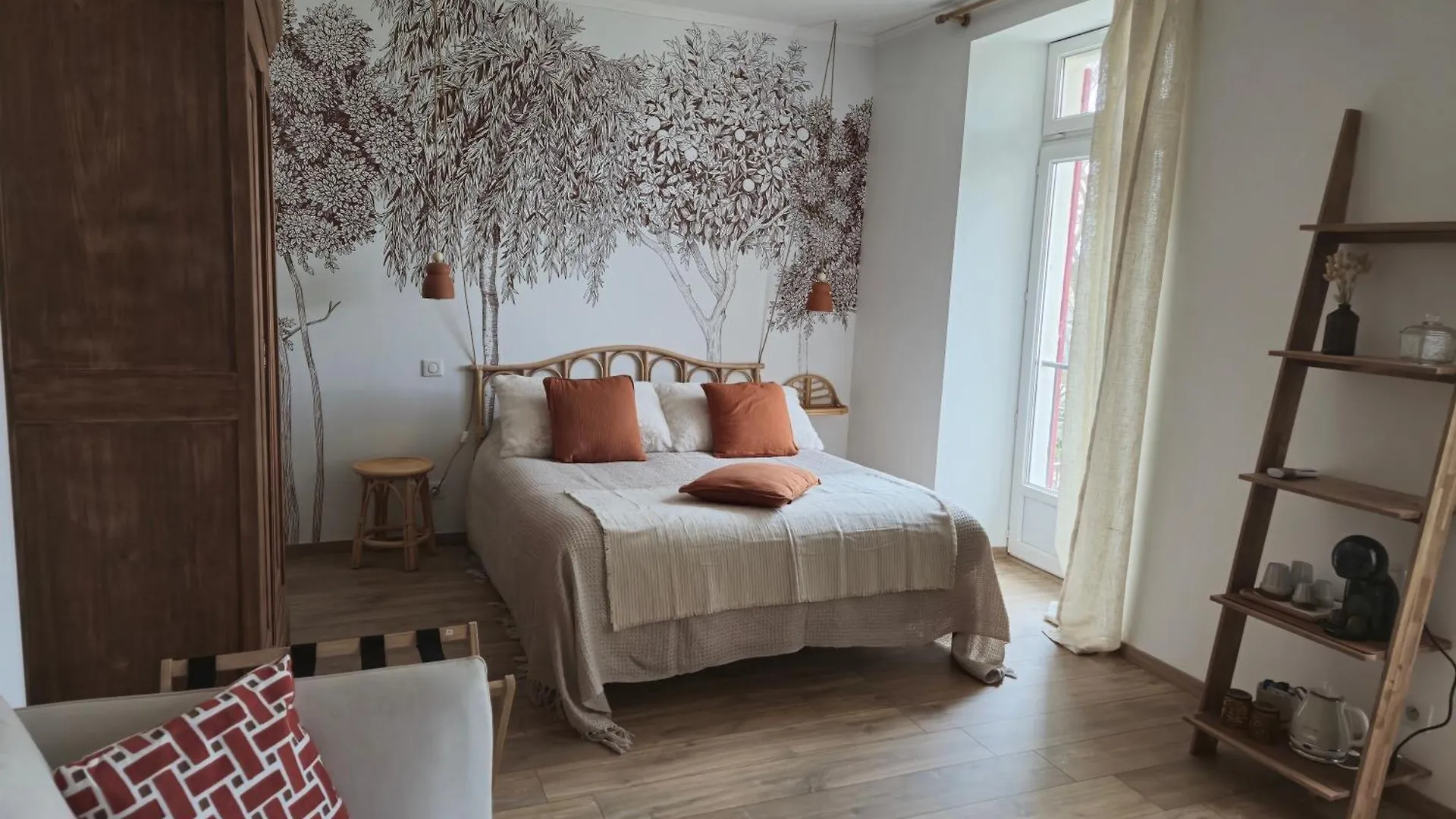 Bed & Breakfast Chambres D'Hotes L'Oreliane En Provence Only Adult