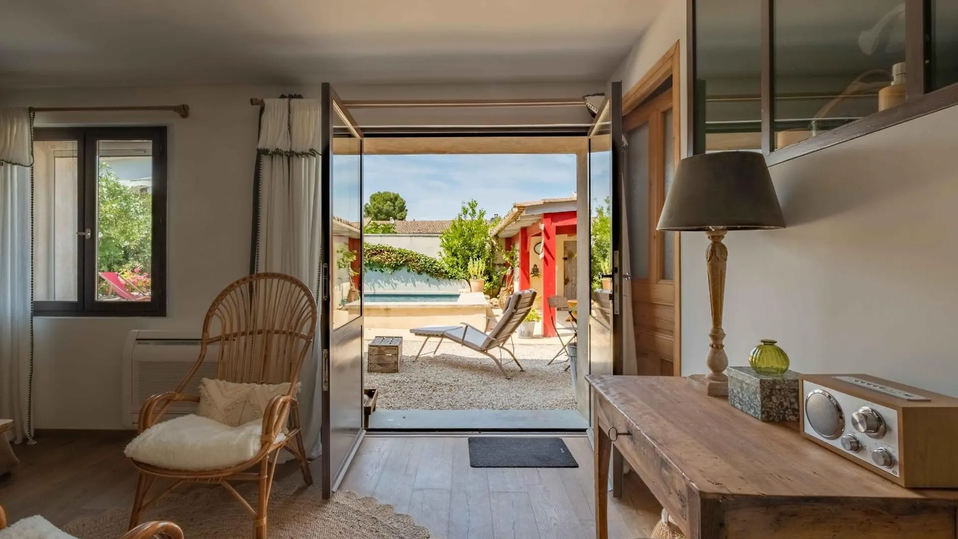 Chambres D'Hotes L'Oreliane En Provence Only Adult France