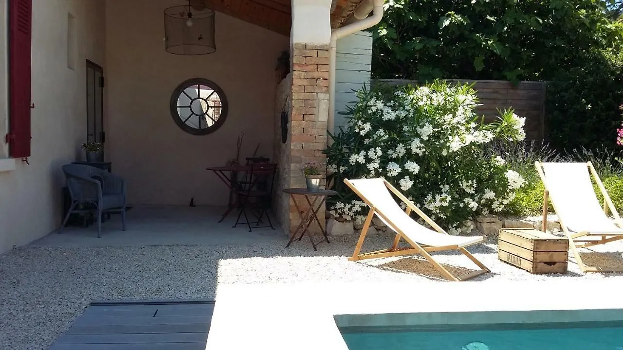 Chambres D'Hotes L'Oreliane En Provence Only Adult 3*, Chateauneuf-de-Gadagne